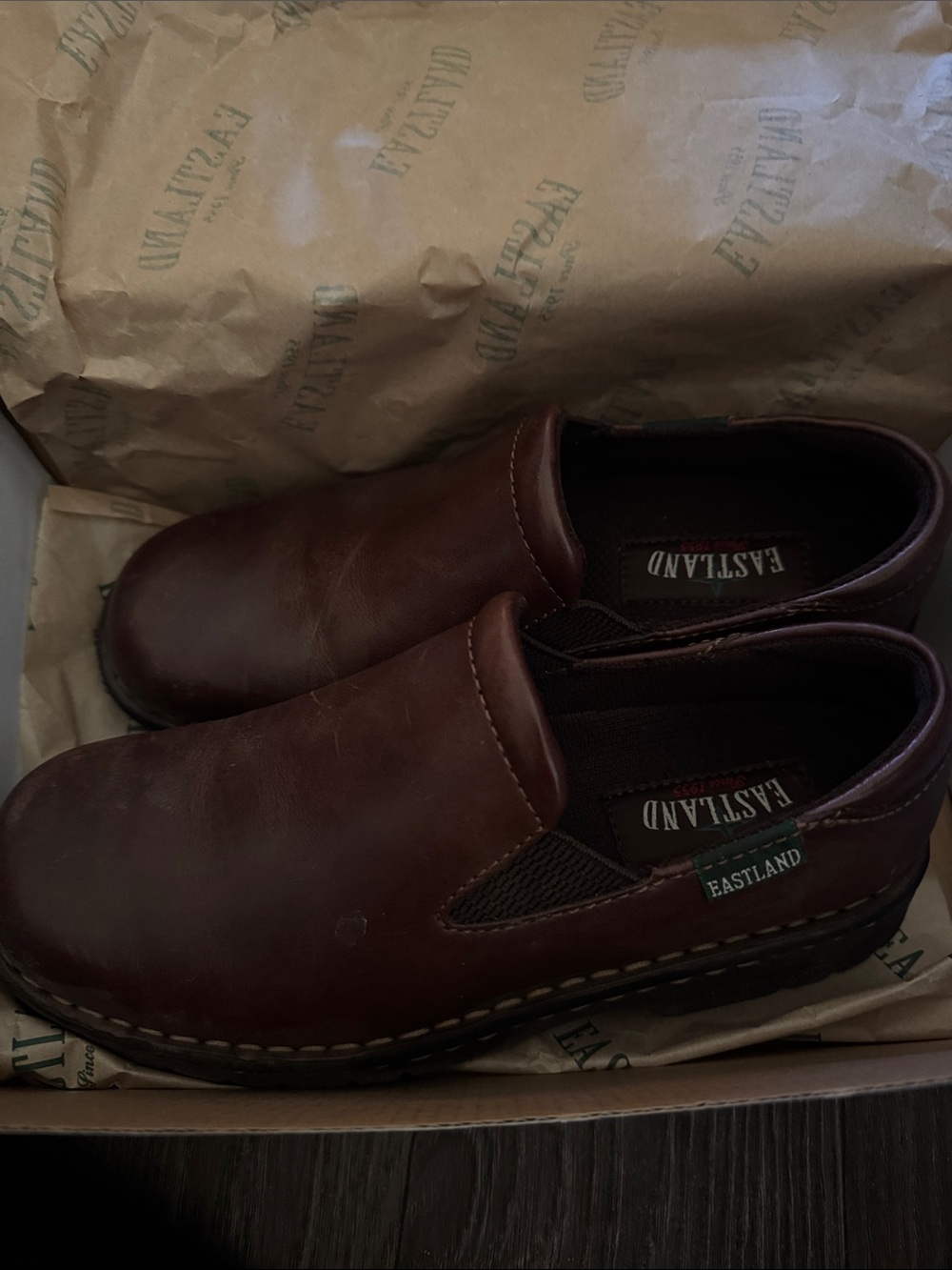 Eastland Womans Dark Brown Slip-On Leather Loafers